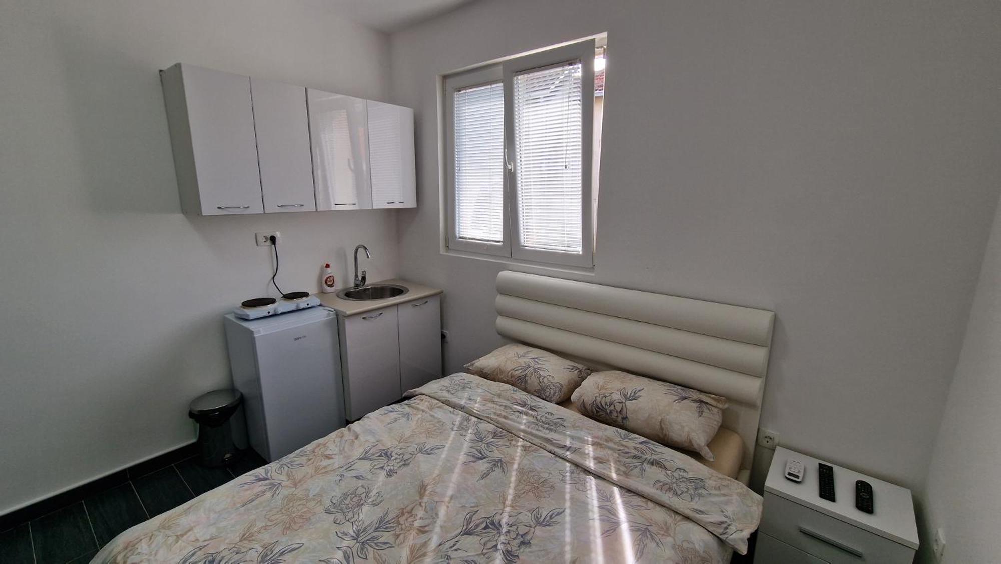 Apartman Tolosi Podgorica Eksteriør billede